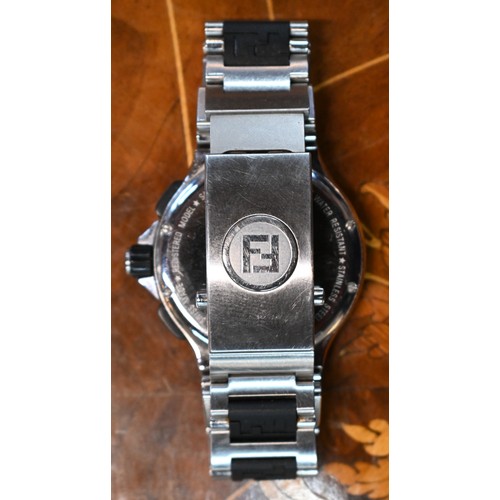 190A - A Fendi Orologi gents chronograph wristwatch, stainless steel quartz movement c/with box/papers, spa... 