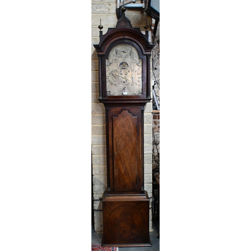 641 - An 18th century floor standing longcase regulator movement, the oversize silvered arched dial 34 cm ... 