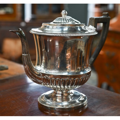 68 - A George III heavy quality silver urn-shaped teapot, the lift-off cover with reeded dome and ball fi... 