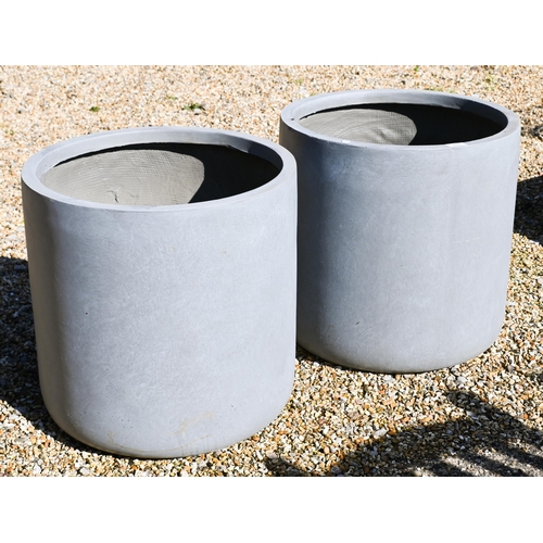 203 - A large pair of composite tub planters, grey, 50 cm dia. x 50 cm h (2)