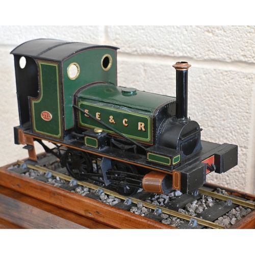 546 - A scratch-built painted card model locomotive in SECR livery, 15 x 25 cm, in glazed case