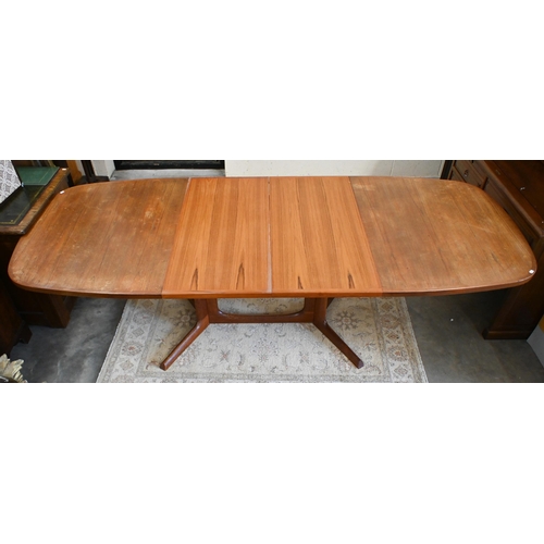 85 - Niels Otto Muller for Gudme Mobelfabrik - A mid-century teak Danish extending dining table with two ... 