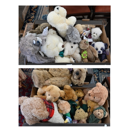 478 - A quantity of modern teddy bears (2 boxes)