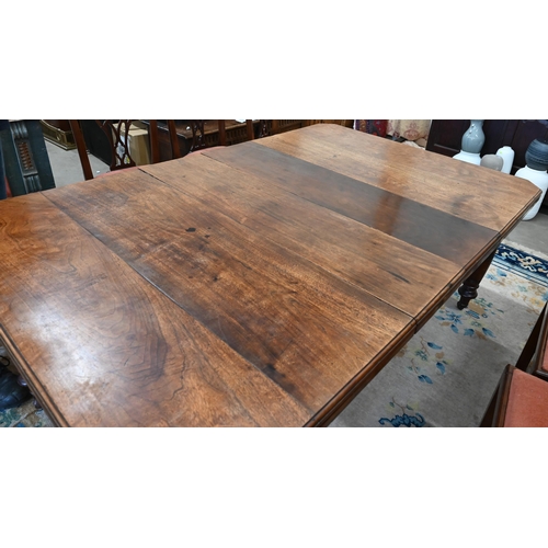 72 - A Victorian mahogany extending wind-out dining table (damaged mechanism) 180 cm x 120 cm x 74 cm h (... 