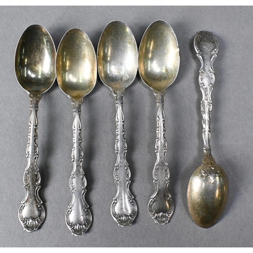 21 - A pair of small stemmed silver dishes, Sheffield 1931, to/w a set of six engraved teaspoons with ton... 