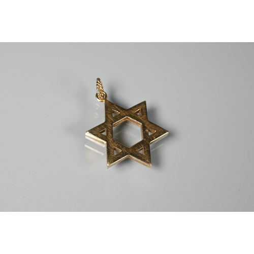 242 - A 9ct yellow gold Star of David pendant, approx 7.8g, 2.5 cm diam