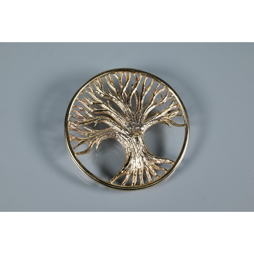 297 - Rupert Baker - A 9ct yellow gold 'Tree of Life' brooch, 23.9g, 5 cm diam