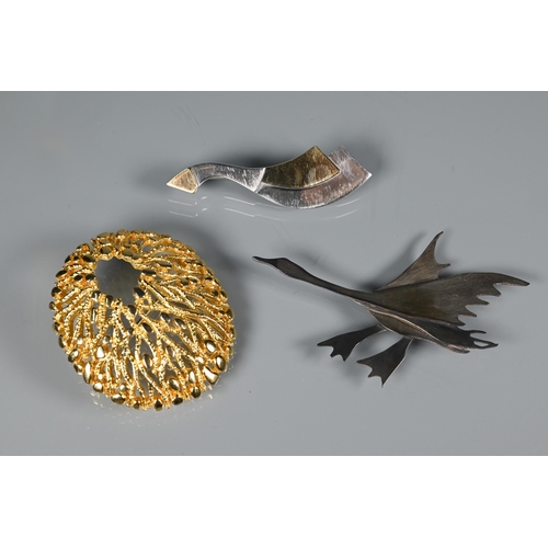 298 - Three contemporary brooches - David Fowkes - silver and silver gilt stylised brooch in original box;... 