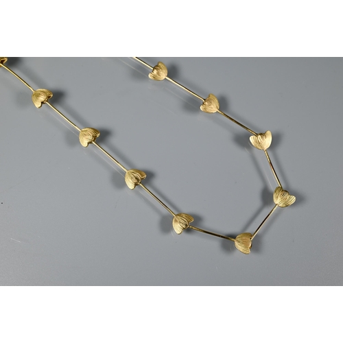 299A - Graham Stewart - An 18ct gold necklace formed of stylised tulip heads with rod links, 21.9g, in orig... 