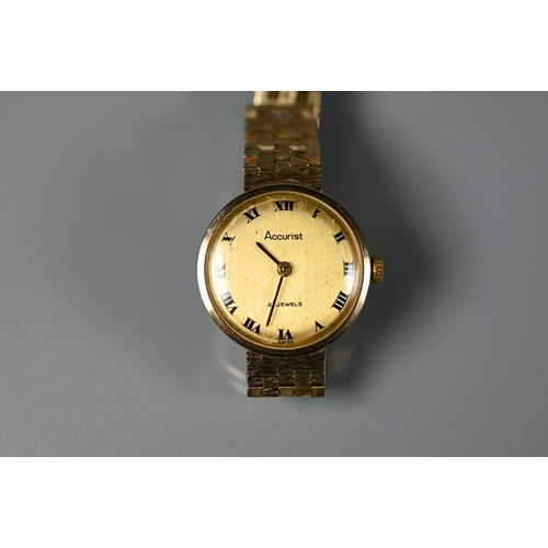 328 - A ladies 9ct gold Accurist bracelet watch, manual movement, the gilt dial with Roman numerals, the c... 