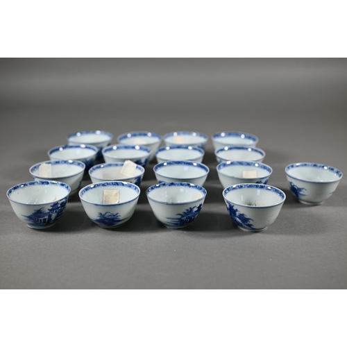 374 - Twenty-eight pieces of 18th century Chinese blue and white 'Nanking Cargo' porcelain, seventeen tea ... 