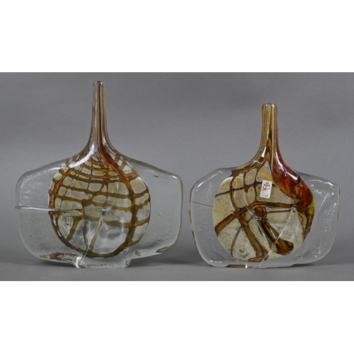 416 - Two large Malta Decorative Glass Earthtones fish vases, 23/21 cm high (2)