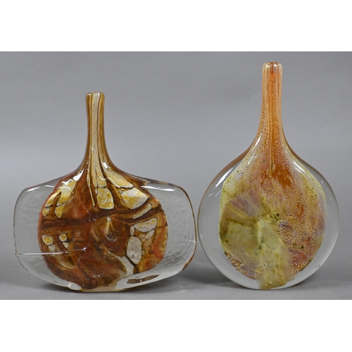 417 - Three Malta Decorative Glass Earthtones fish vases, 21 cm high approx., to/w two lollipop vases (one... 