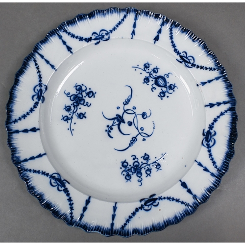 507 - Three Georgian Liverpool pearlware plates with underglaze decoration, 25 cm approx. - Lois Roberts C... 