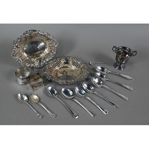 95 - A pair of silver bonbon dishes, London 1968, to/w two napkin rings, a small trophy cup and various t... 