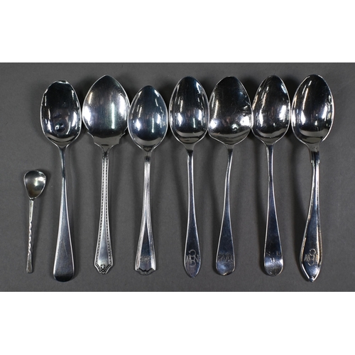95 - A pair of silver bonbon dishes, London 1968, to/w two napkin rings, a small trophy cup and various t... 