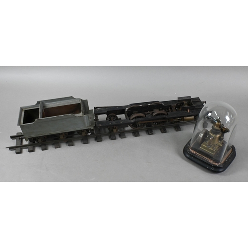 1113 - A small Victorian scratch-built vertical cylinder steam engine, 12 cm high, under a glass dome, to/w... 