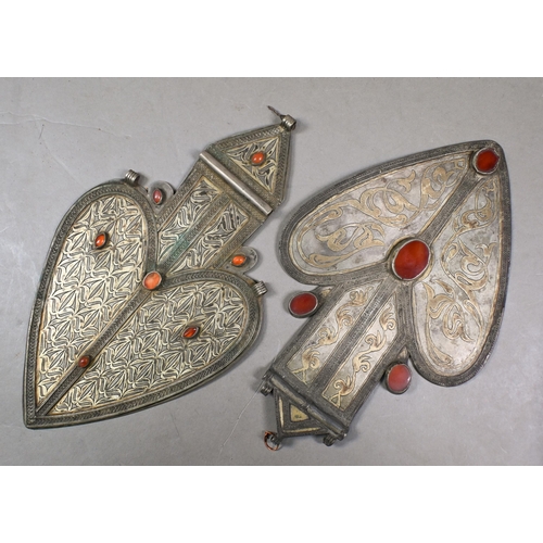 1118 - A collection of antique and later Middle Eastern tribal jewellery, including Turkoman white metal ca... 