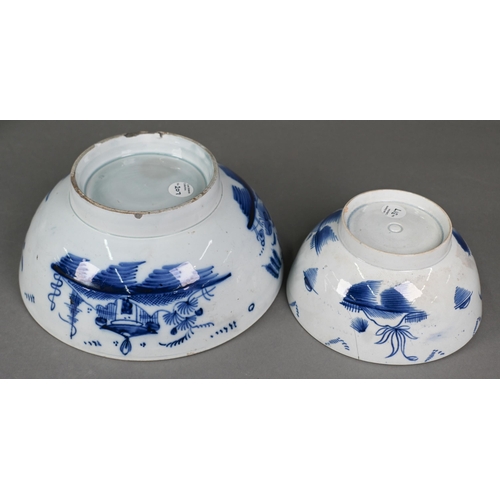 506 - A Georgian pearlware punch bowl with underglaze blue chinoiserie decoration, 24.5 cm diameter, to/w ... 