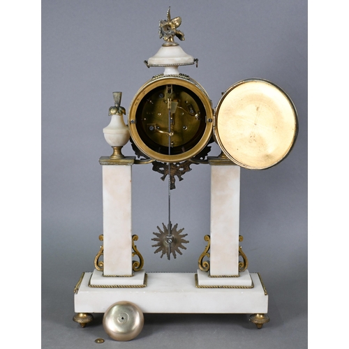 921 - A French ormolu mounted alabaster and three piece clock garniture, the two train drum movement by Ja... 