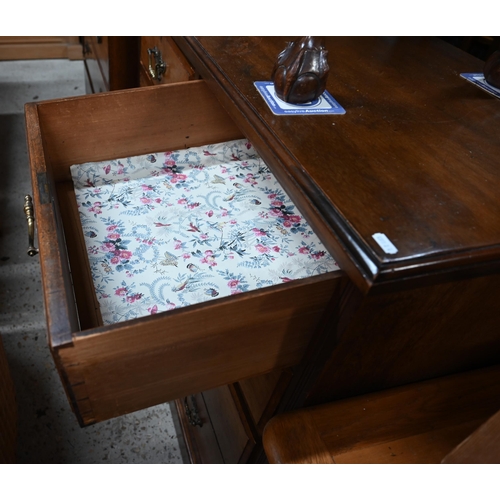 55 - An Edwardian mahogany chest of two short over three long graduated drawers, with brass fittings, rai... 