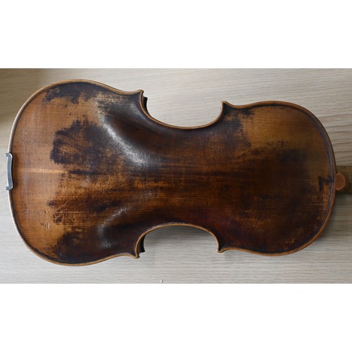 511 - An antique German violin with 35.5cm two-piece back; bears label for 'Sebastian Kloz, Mittenvald, 17... 