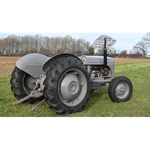 1 - A 1952 vintage Ferguson T20 diesel tractor, 2,300 cc, traditional grey paintwork, three point hydrau... 