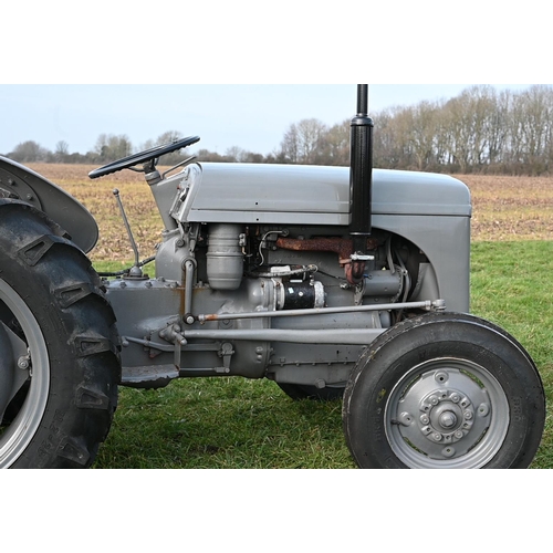 1 - A 1952 vintage Ferguson T20 diesel tractor, 2,300 cc, traditional grey paintwork, three point hydrau... 