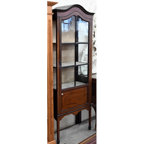 124 - An Edwardian glazed walnut and boxwood strung dome-top display cabinet, 668 cm w x 35 cm d x 184 cm ... 