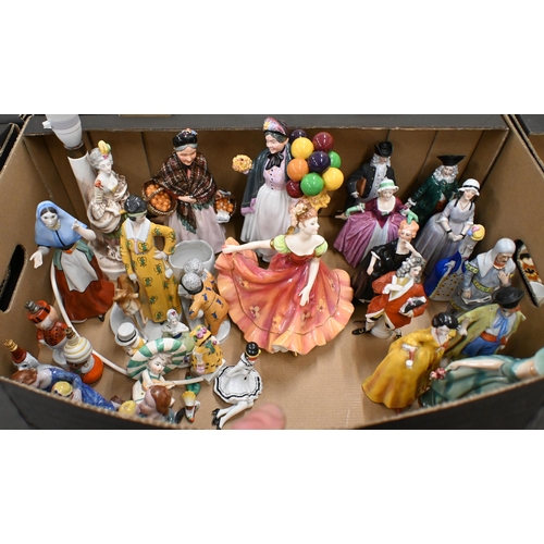 391 - Twenty-six various Goebels figures and three Royal Doulton figures (box)