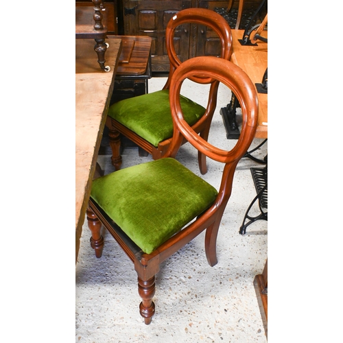 64 - Harlequin set of eight Victorian mahogany dining side chairs with matching green fabric seats, compr... 