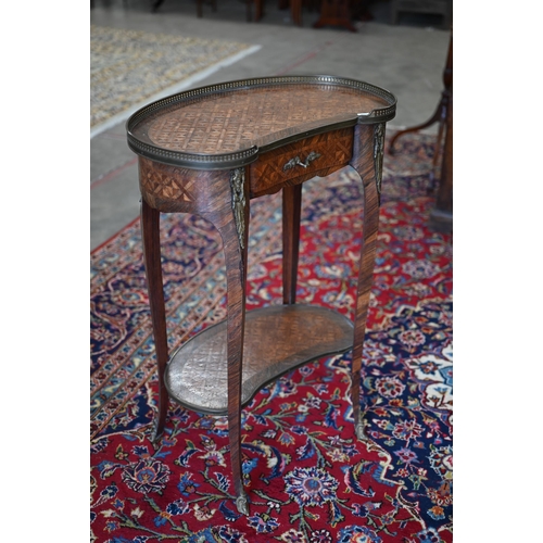 101 - An early 20th century kingwood and parquetry kidney shaped side table with under-tier, 52 cm w x 35 ... 