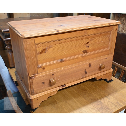 156 - A pine blanket chest with hinged top and single drawer, 84 x 45 x 56 cm high to/w similar yew veneer... 