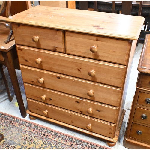 161 - Stained pine chest of two short over three long drawers, 82 x 38 x 92 cm high to/w dressing table mi... 