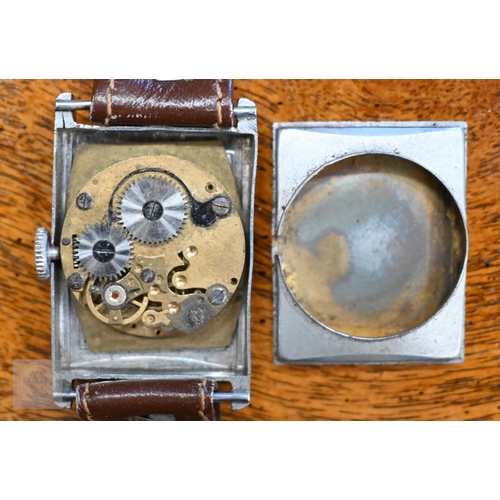 265 - Two gents 1930's/40's wrist watches; Felsus Ancre, gold plated/steel case, 15 jewel movement, gilt d... 