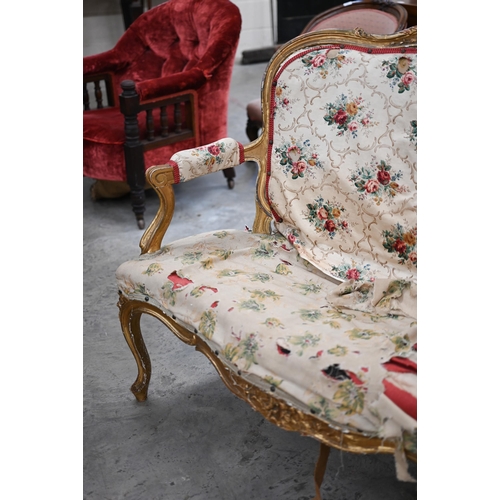 273 - Early 20th century French gilt framed salon settee, in Louis XV style, f/r, 116 x 50 x 100 cm h