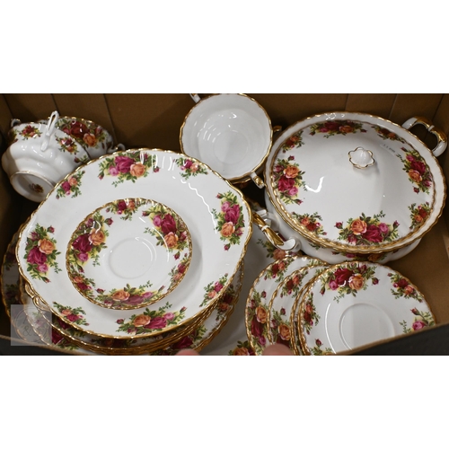 367 - A Royal Albert 'Old Country Roses' dinner/tea service (2 boxes)