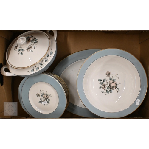 379 - An extensive Royal Doulton 'Rose Elegans' dinner/tea service  (3 boxes)