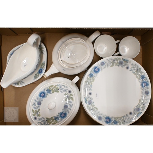 380 - An extensive Wedgwood 'Clementine' dinner/tea/coffee service (3 boxes)