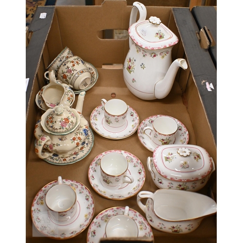 394 - A Wedgwood Williamsburg 'Bianca' coffee set for four including pot, a Copeland Spode 'Royal Jasmine'... 