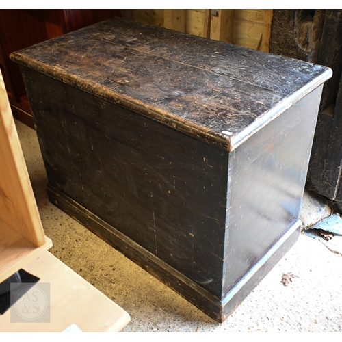 49 - A large antique stained pine trunk, 100 x 54 x 72 cm