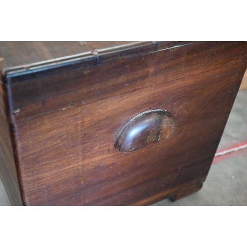 280 - An antique camphorwood trunk, 100 x 50 x 54 cm h