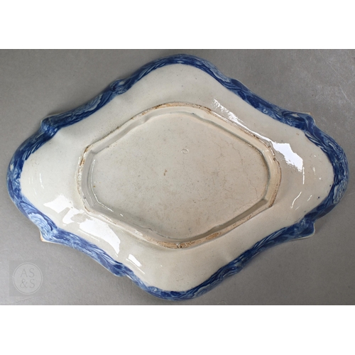 414 - A pair of 18th century Wedgwood creamware plates, transfer-printed with 'Liverpool Birds', 25 cm dia... 