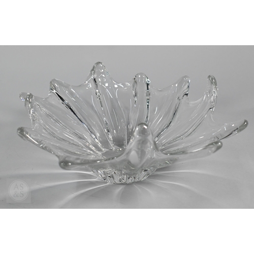 416 - Four Daum (France) heavy glass bowls and a Crystal d'Arques vase (5)