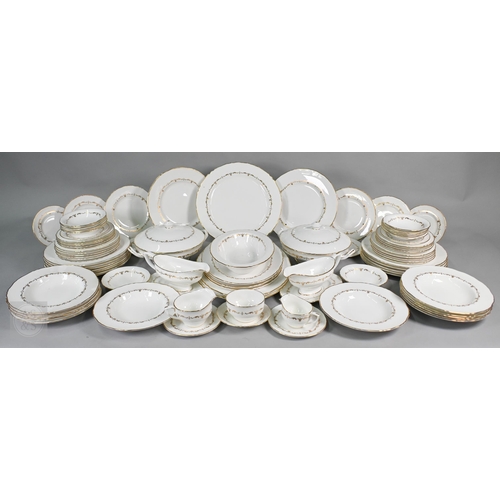 418 - A Royal Worcester 'Gold Chantilly' dinner service (88 pieces)