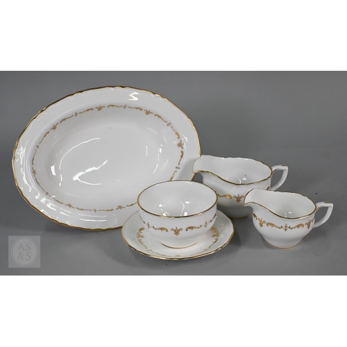 418 - A Royal Worcester 'Gold Chantilly' dinner service (88 pieces)