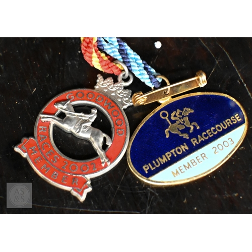 381 - #A vintage pair of Ross (London) 10 x 50 Stepmur binoculars no. 42155, to/w a pair of Optomax (Japan... 