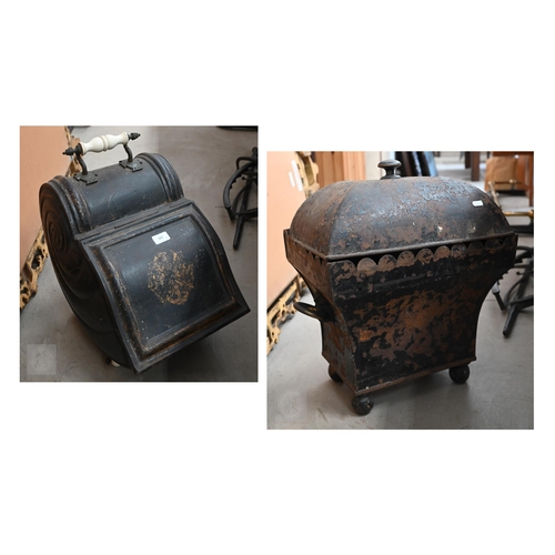 387 - Victorian shell shaped coal scuttle to/w a Victorian coal bucket with decorative lion head handles (... 