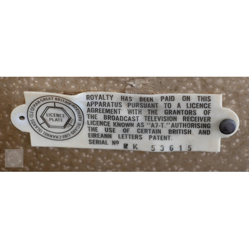 558 - An early c 1960s GEC BT.316 'portable' television with 17