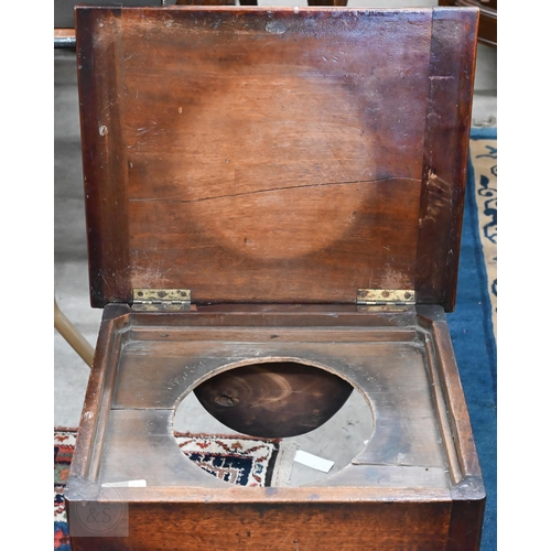 581 - A Georgian mahogany commode, 50 x 40 x 44 cm high